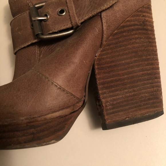 Dolce Vita Leather Booties - Picture 3 of 7